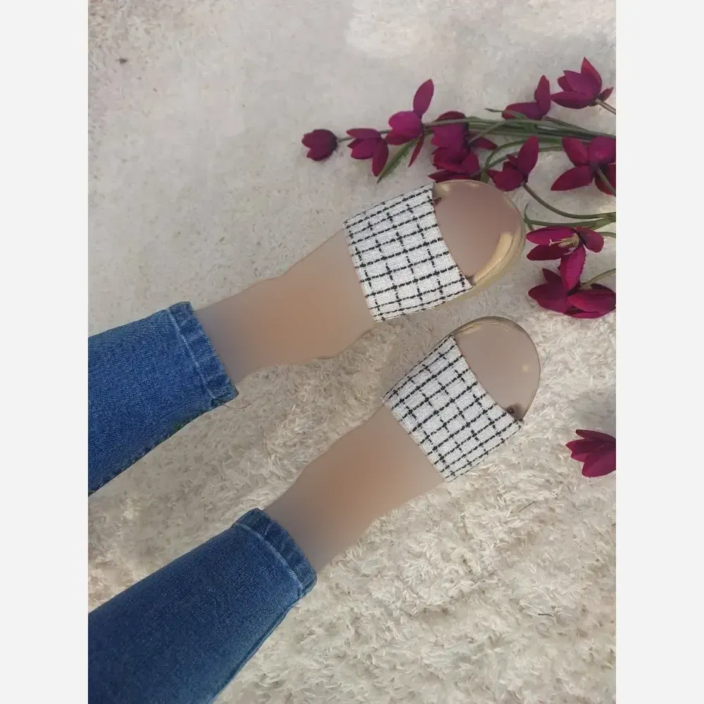 صندل زنانه لمه با زیره پلیمر رنگ سفید