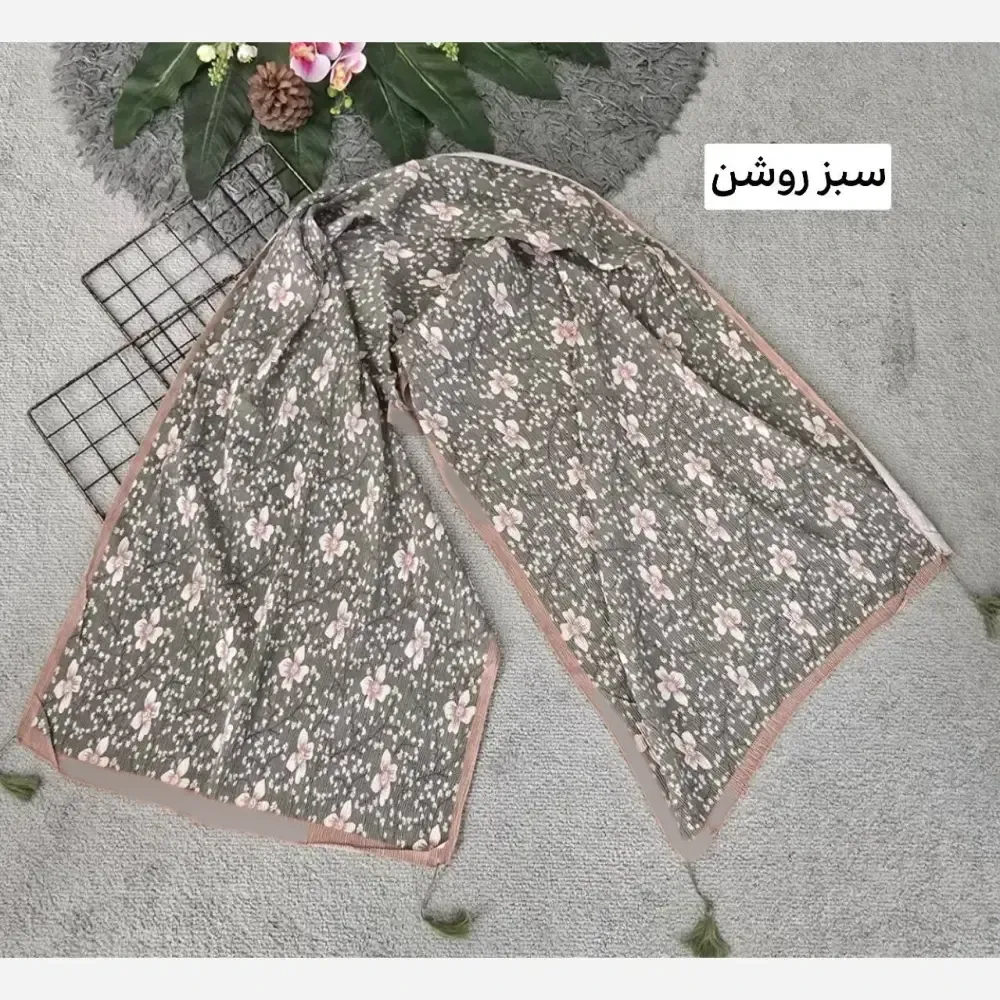 شال زنانه برشکا طرح گل گلی پلیسه قواره بزرگ ابعاد 175 در 75 سانتی متر