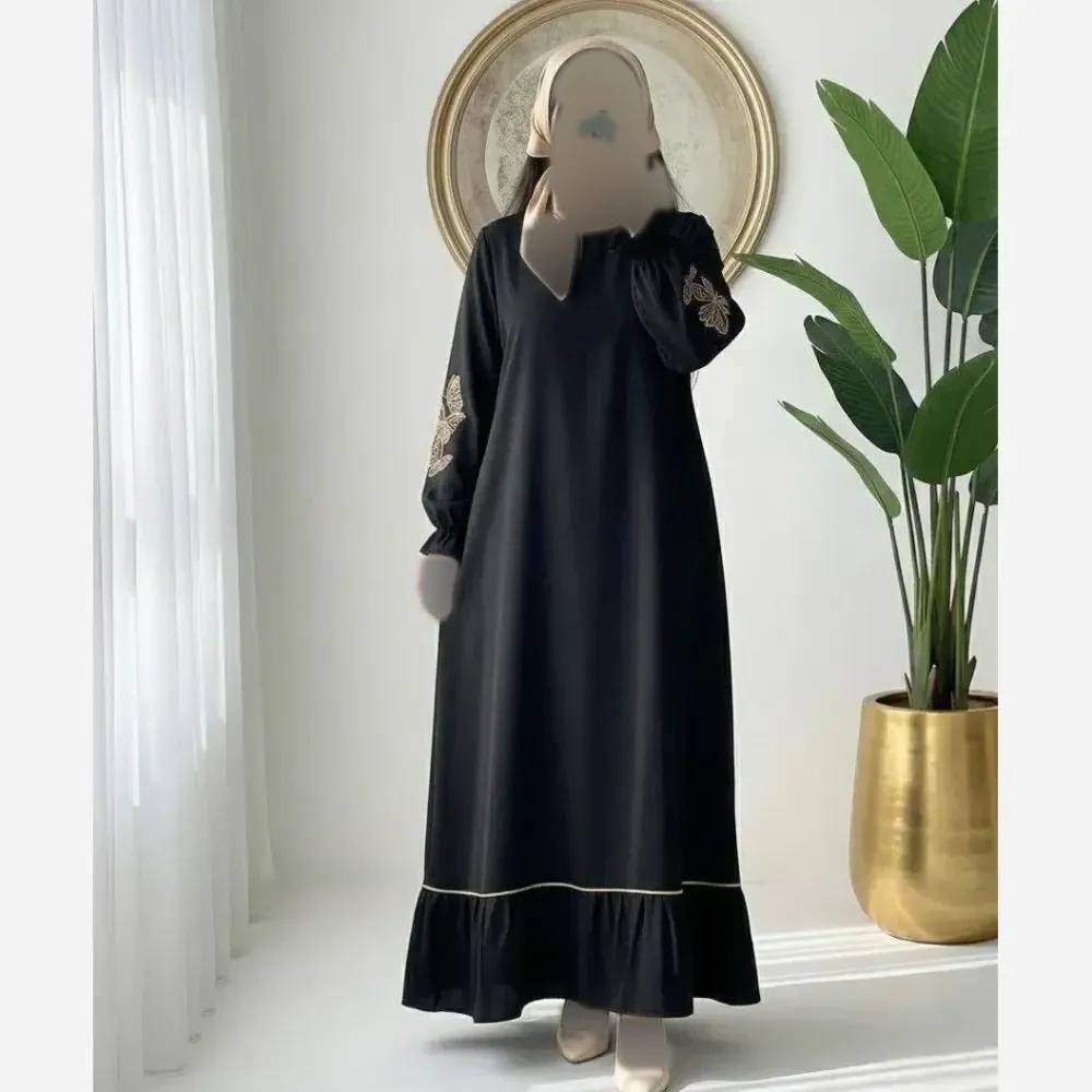 عبا زنانه مدل ترند چیندار مشکی جنس الیزه درجه یک فری سایز