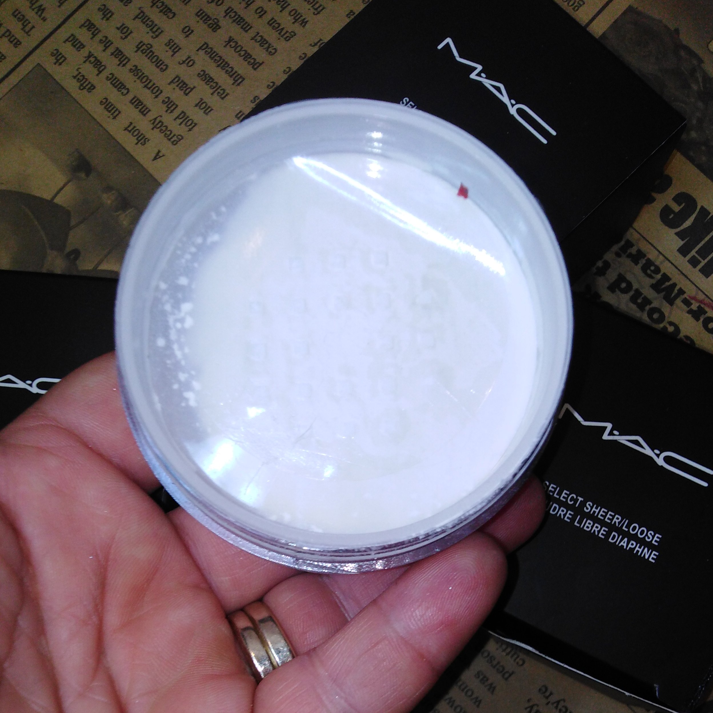 پودر فیکساتور سفید Fixing Powder بیرنگ پودر بیک