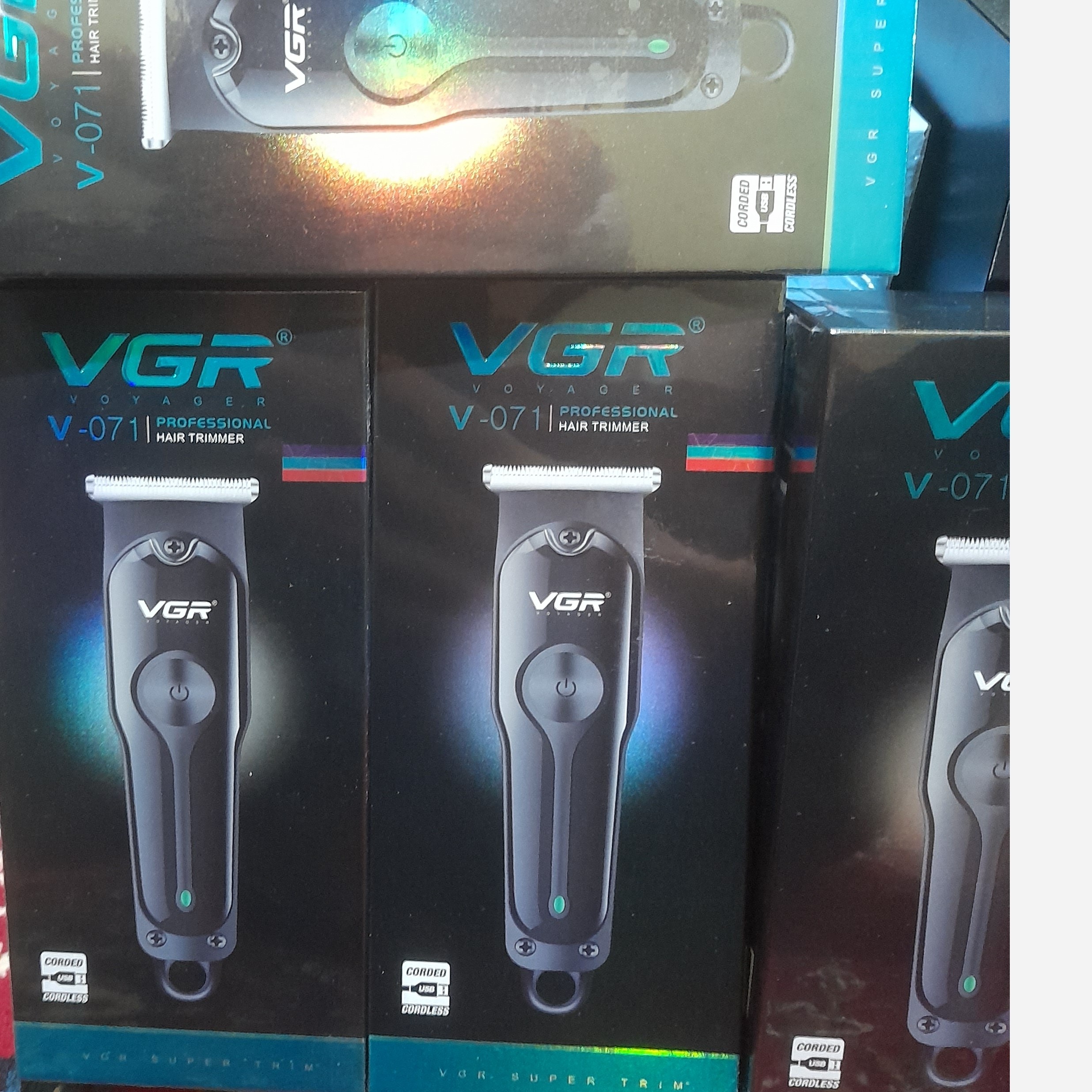 ماشین اصلاح سر و صورت VGR-071 اصلی ریش تراش خط زن و سایه زن وی جی ارvgr071 اصل