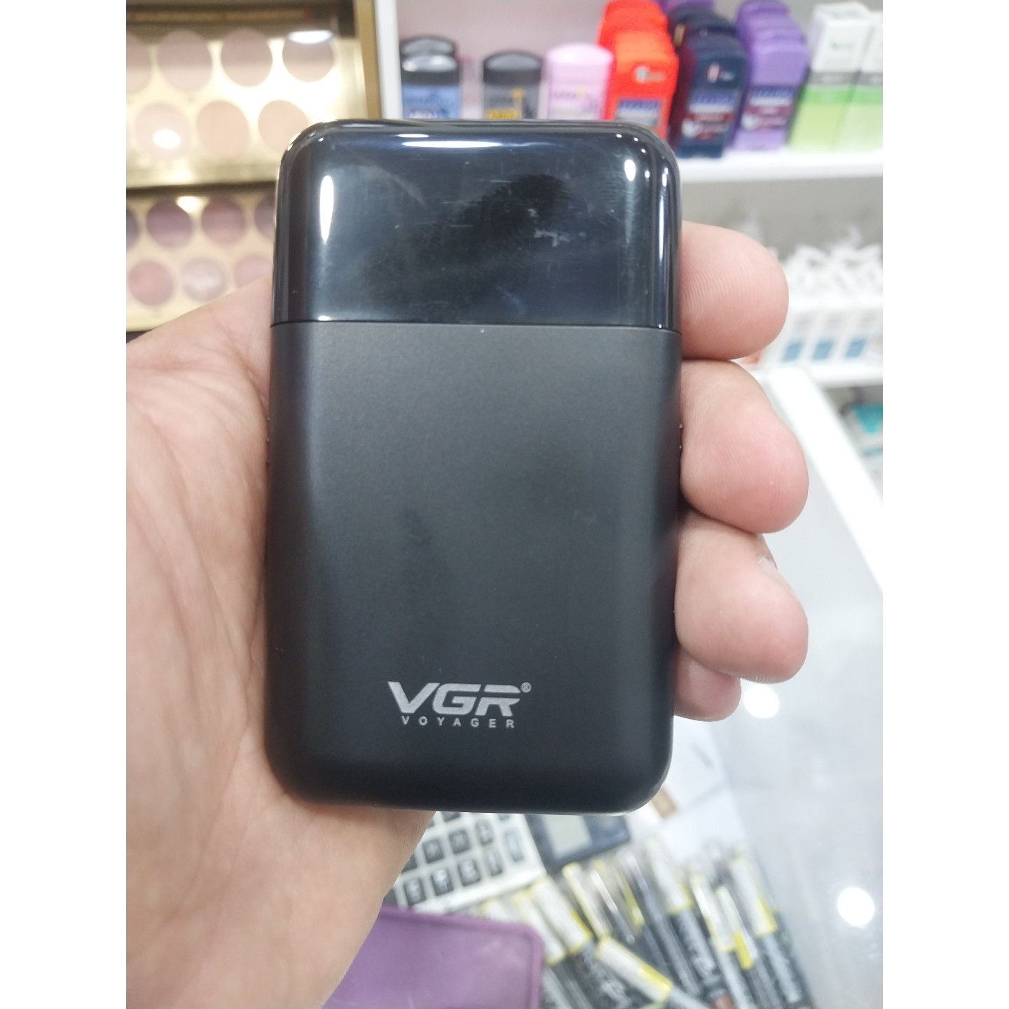 شیور شارژی اصلاح صورت آقایان وی جی آر 390 با توری اضافه