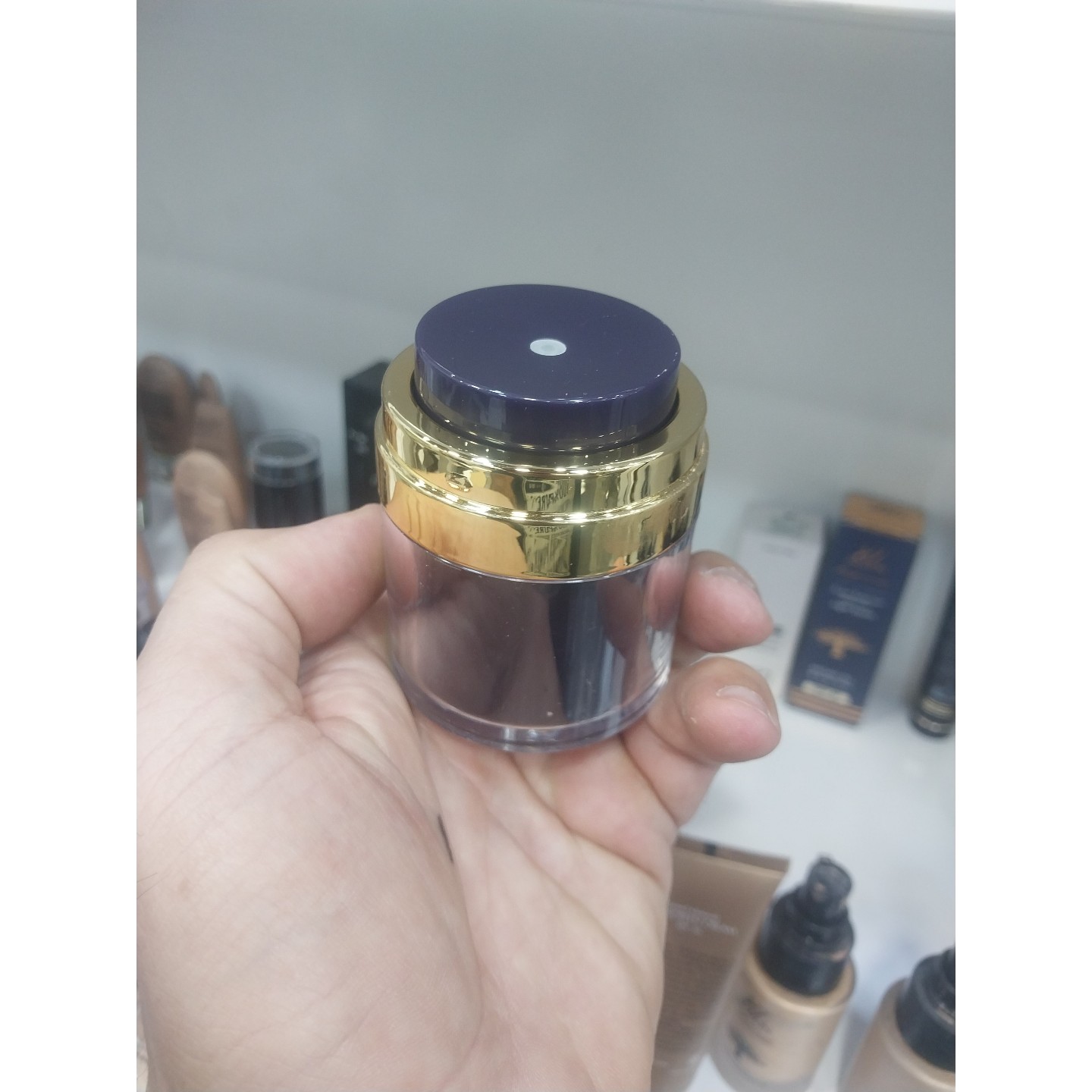 کرم پودر دیورجنت فوق پوشش بالا بت spf30 در 6 رنگ کاملا مات