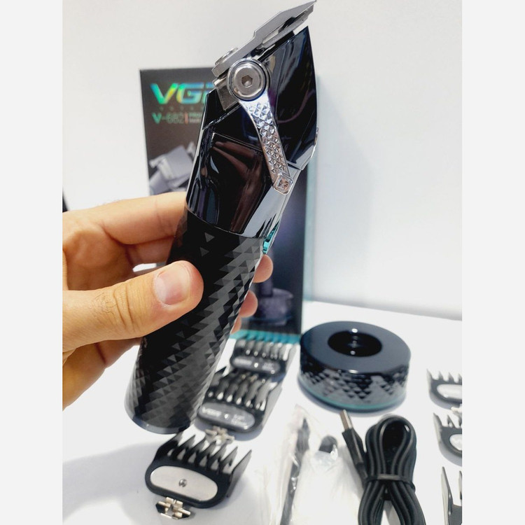 ماشین اصلاح حجم زن وی جی آر VGR V-682.