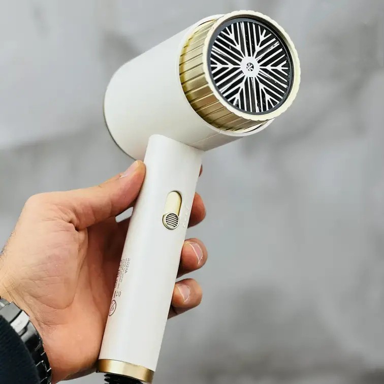 سشوار مسافرتی 1800 وات روزیا مدل Travel hair dryer 1800 watts Rosia model
