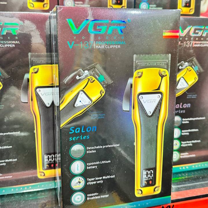 ماشین اصلاح وی جی ار مدل vgr v 137 بسیار پر قدرت و با کیفیت