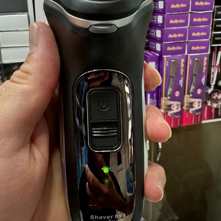 ریش تراش سه تیغ فیلیپس philips مدل AT899.