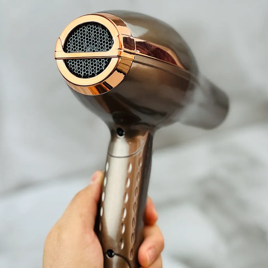 سشوار فیلیپس مدل 8233 قدرت عالی موتور 21 عالی جهت استفاده سالن