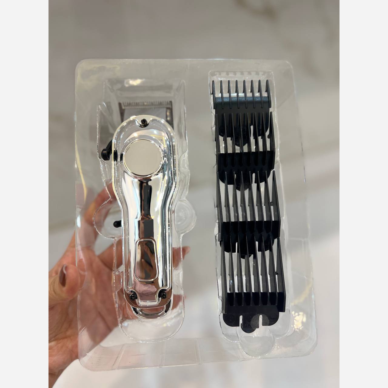 ماشین اصلاح حجم زن سر و صورت فیلیپس مدل PH-2024
