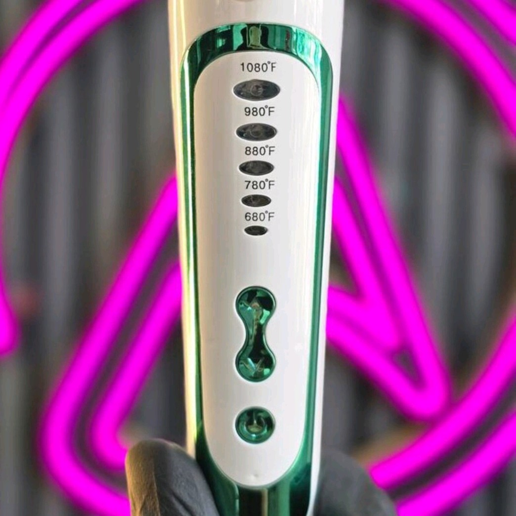 بابلیس حرفه ای سایز 32 1080درجه گرمایش جنس لوله تتانیوم میزان اسیب رسانی به پوست صفر قابلیت تنظیم دما