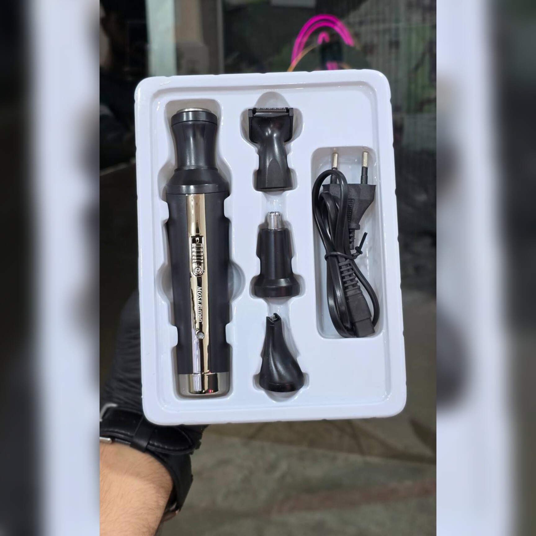 موزن گوش و بینی مسافرتی و جیبی (به اندازه ی یک خودکار فضا میگیره)