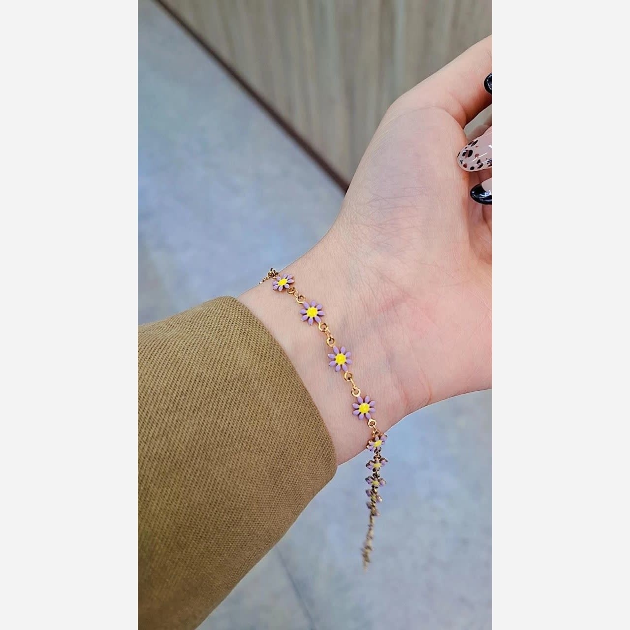 دستبند بابونه چند رنگی تابستونی