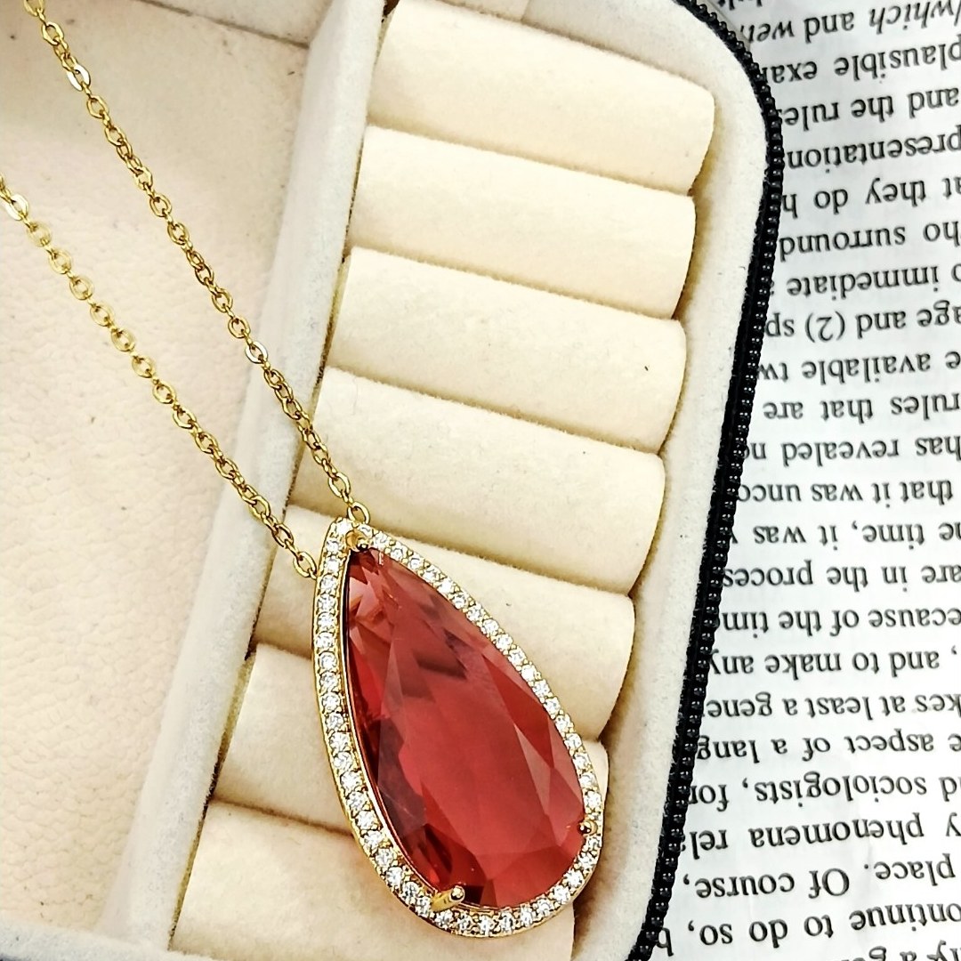 گردنبند زنانه نگین قرمز اشکی درشت مارک و برند درجه یک