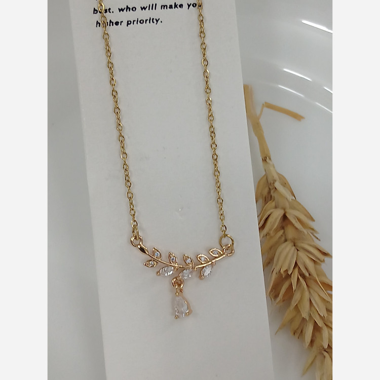 گردنبند استیل آویز طلایی رنگ ثابت