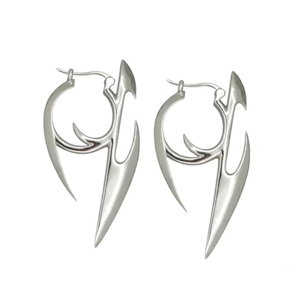 پیرسینگ گوش دفرمه دخترانه