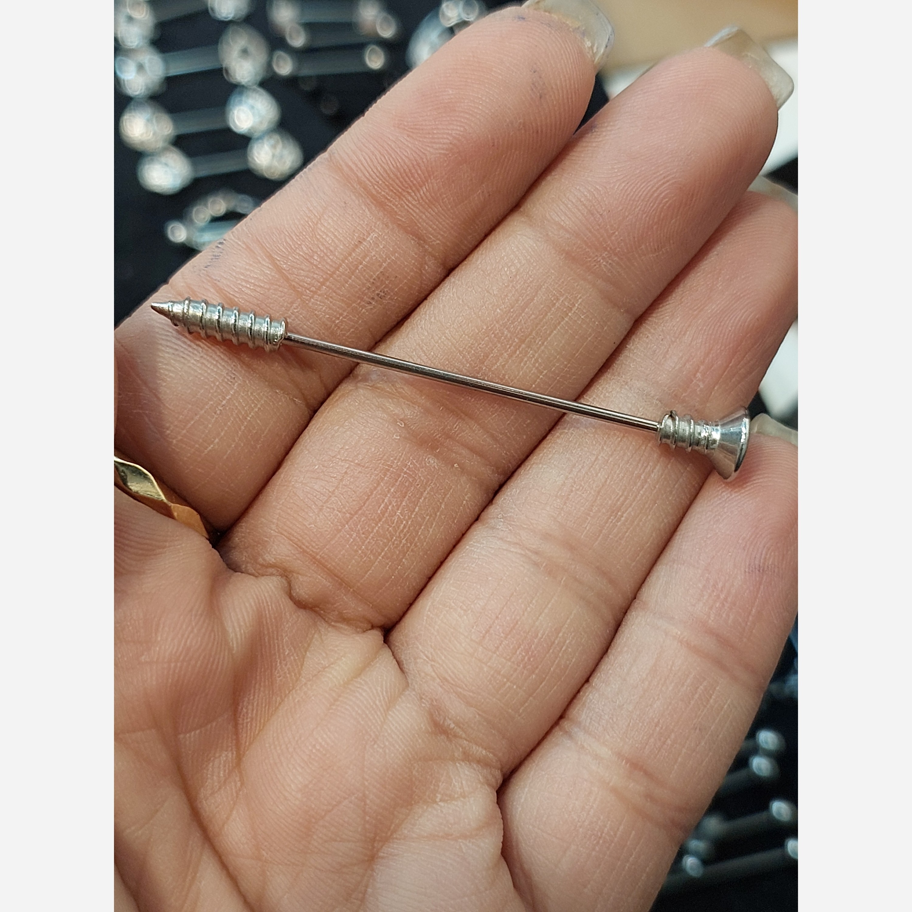 پیرسینگ industrial پیرسینگ گوش استیل پیرسینگ محوری