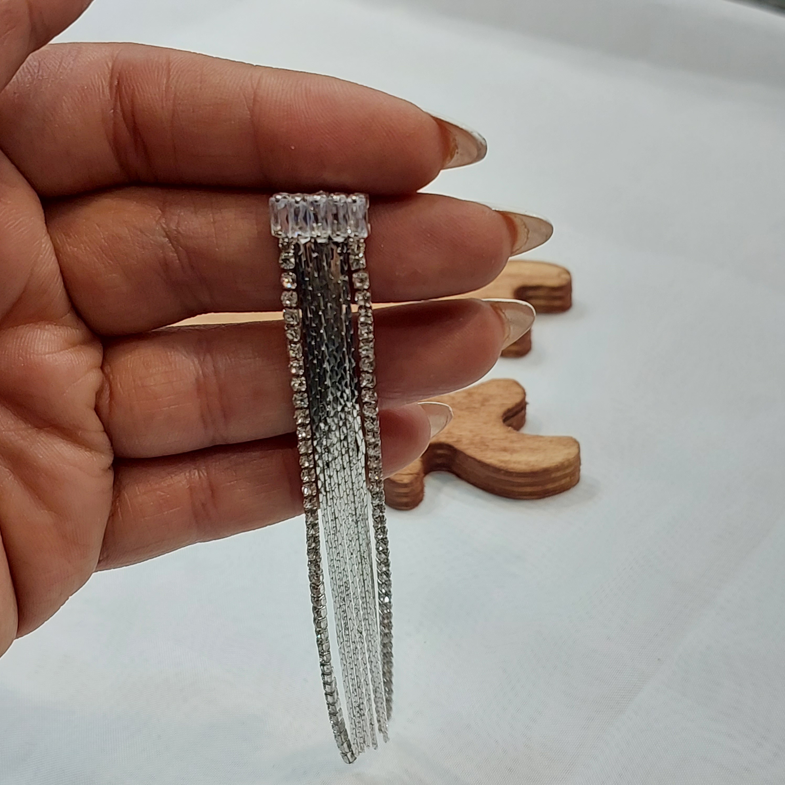 گوشواره مجلسی زنانه گوشواره تمام نگین گوشواره جواهری گوشواره شیک گوشواره لاکچری کد1