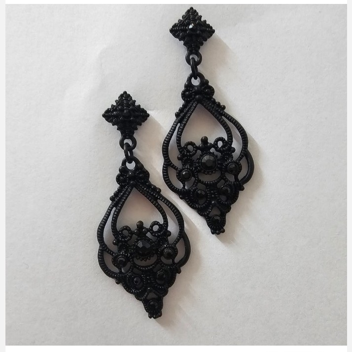 گوشواره سلطنتی دارک نگین مشکی