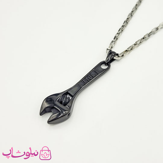 گردنبند پسرانه استیل مدل آچار مشکی کد 210