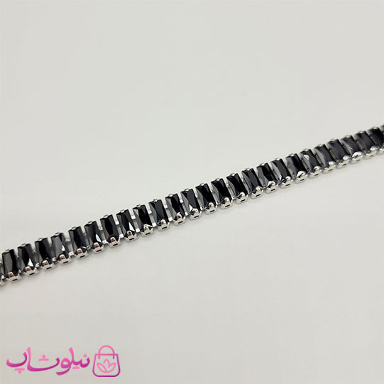 نیم ست زنانه تنیسی مدل نقره ای با نگینهای مشکی باگتی کد 480