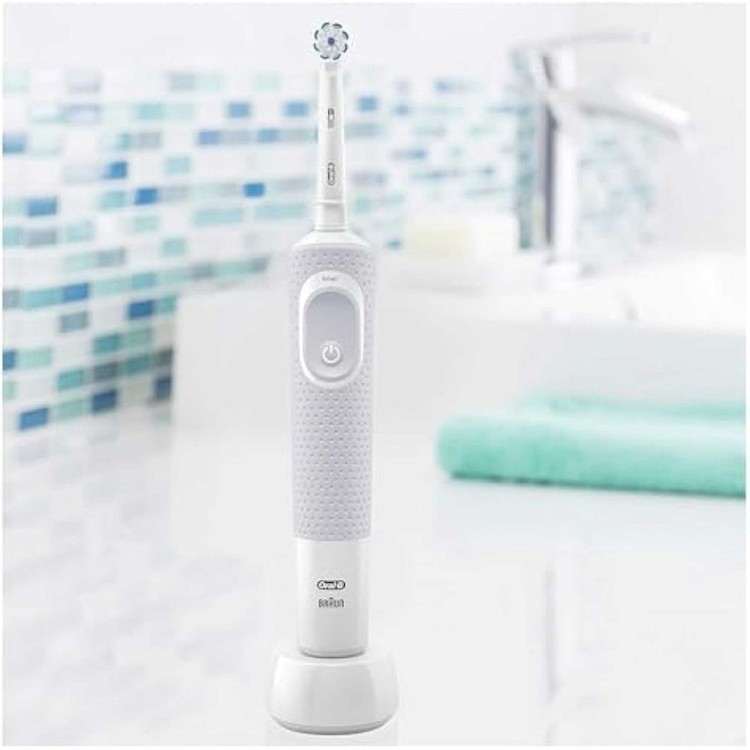 مسواک اورال بی مدل ORAL B D100