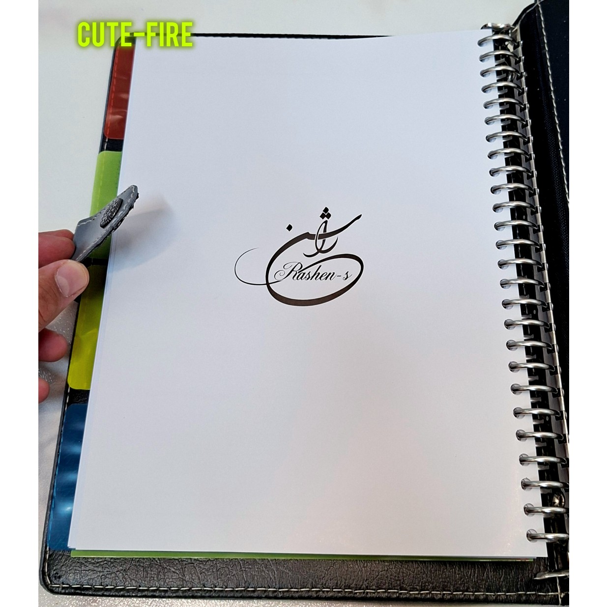 کلاسور جلد چرم فنر فلز برند راشن قفل دار تک رنگ 100 برگ