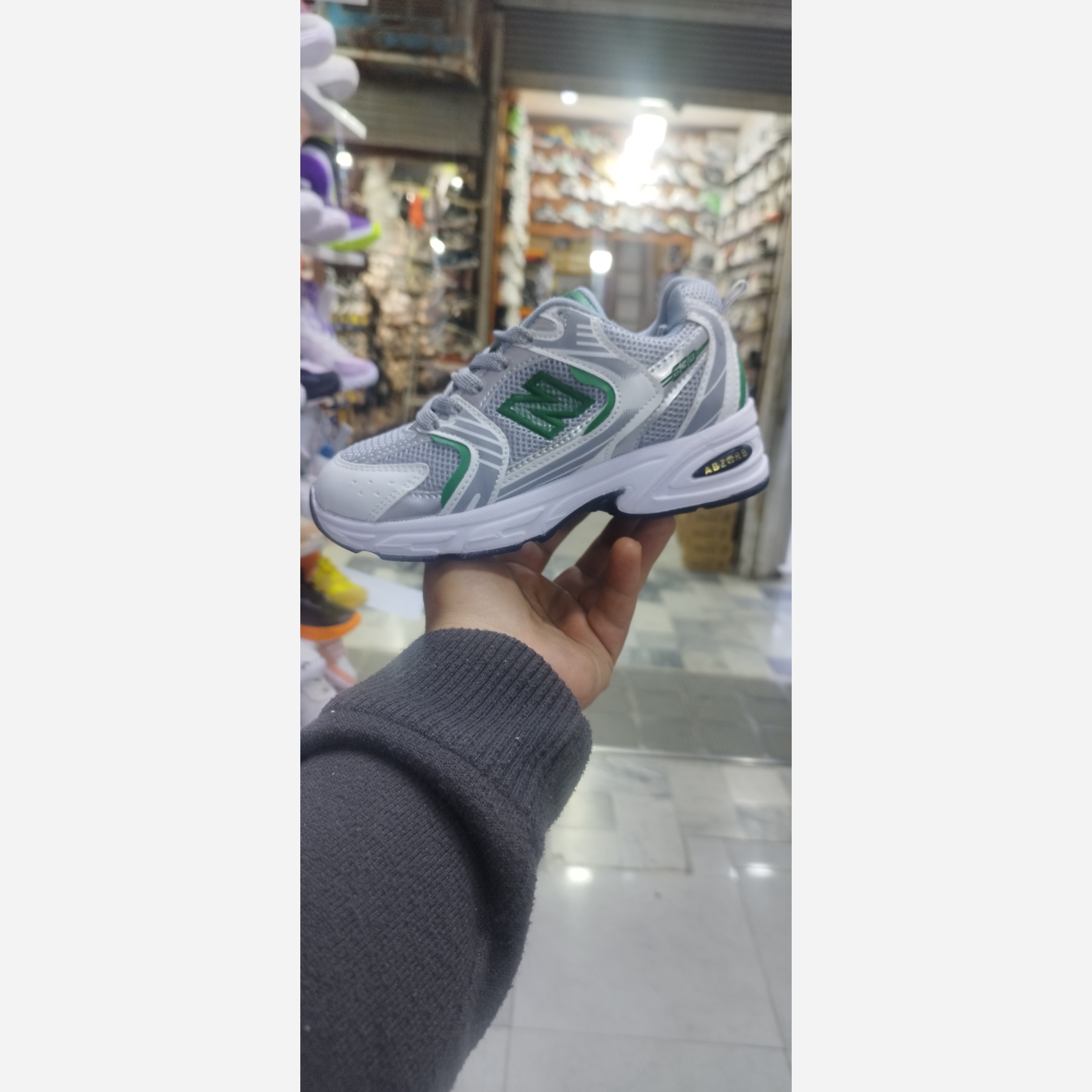کتونی بچگانه نیوبالانس 530 کتونی پسرانه و دخترانه سایز31تا36