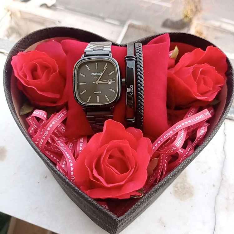 ساعت و دستبند زنانه . مردانه