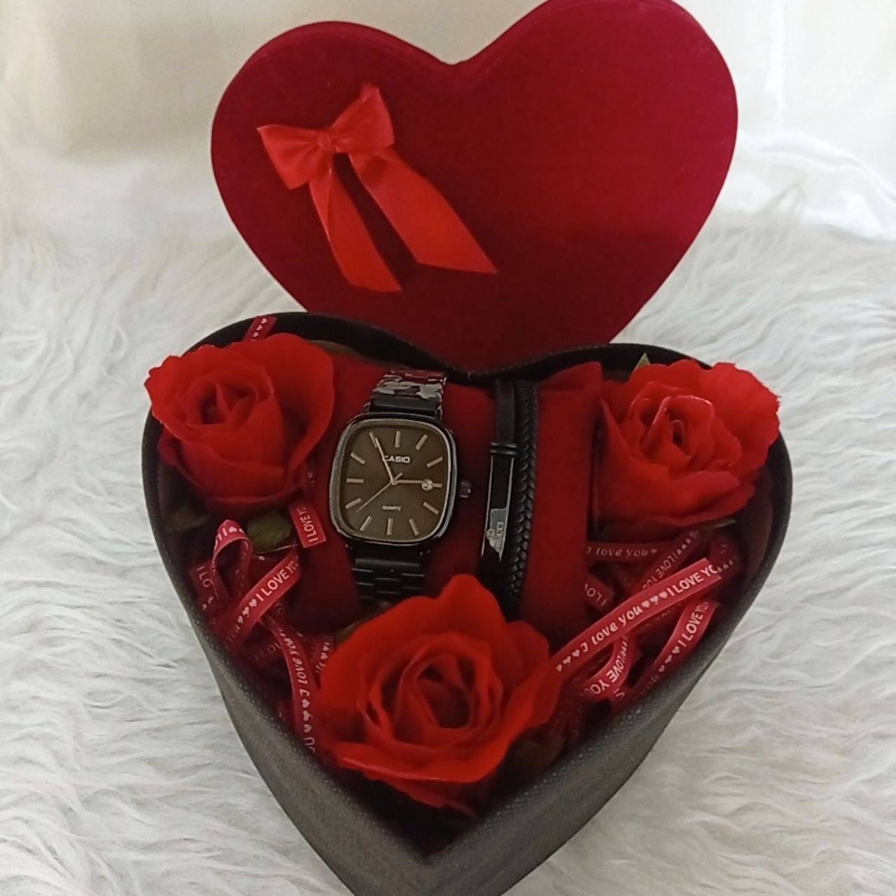 ساعت و دستبند زنانه . مردانه