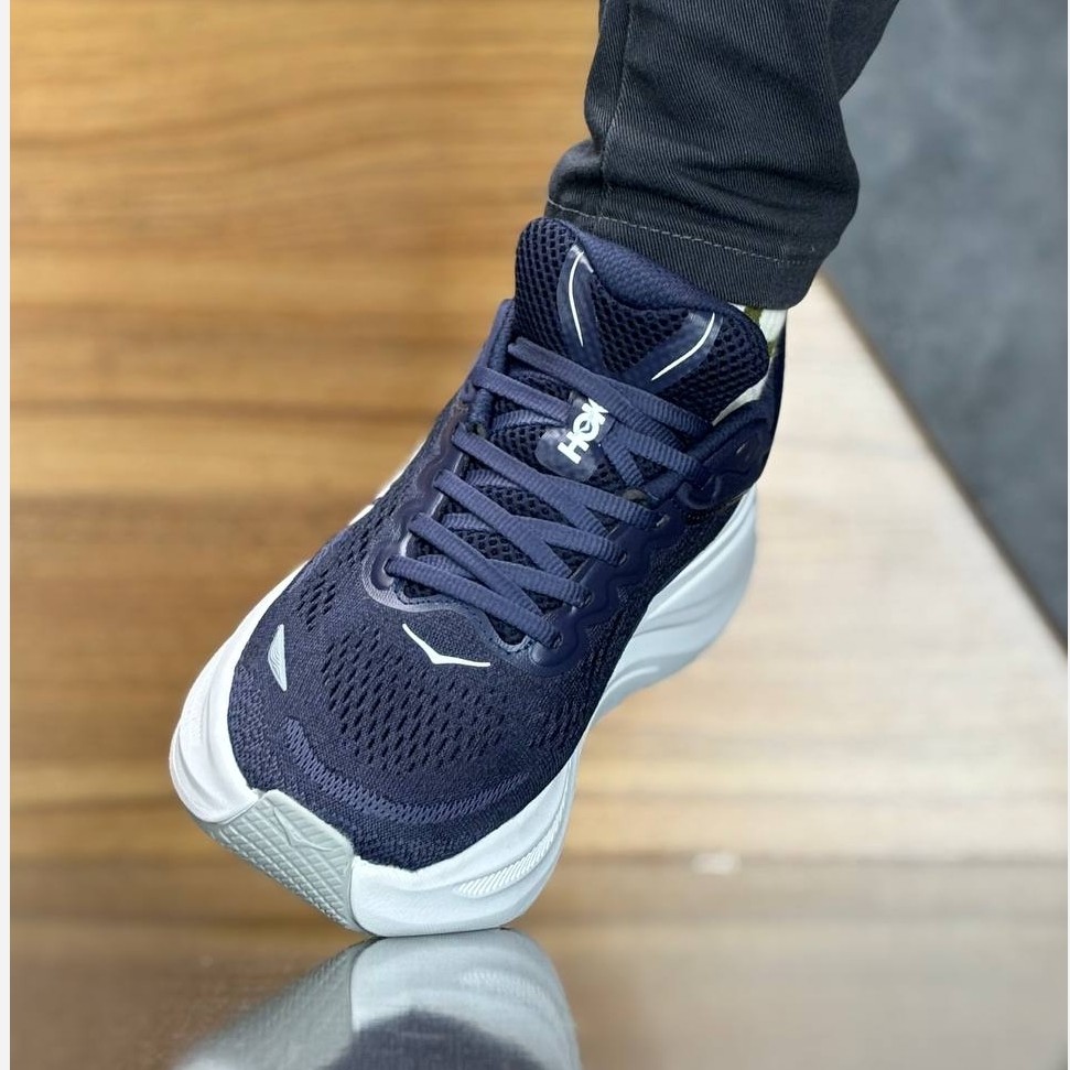 کفش هوکا مدل باندی 9 shoes hoka bondi مناسب پیاده روی