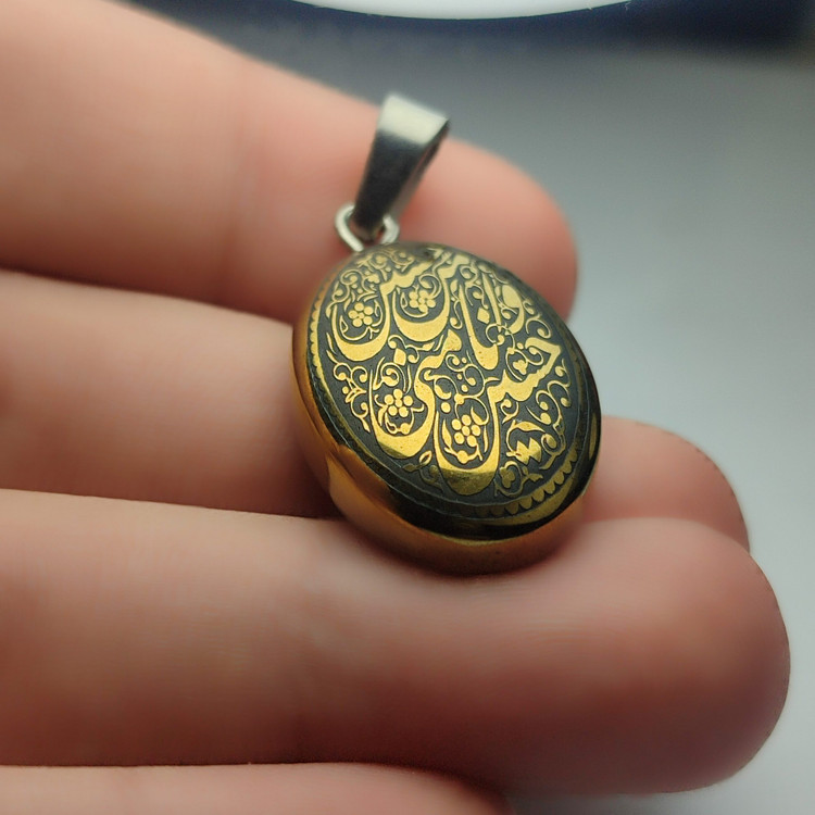 گردنبند حدید مردانه حکاکی حسین منی و انا من حسین | نمادی از عشق، ایمان و اصالت کد 4005