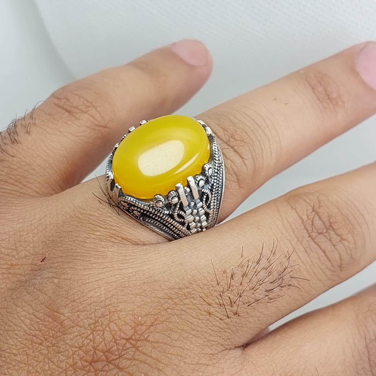انگشتر نقره باسنگ عقیق زرد کد 1743