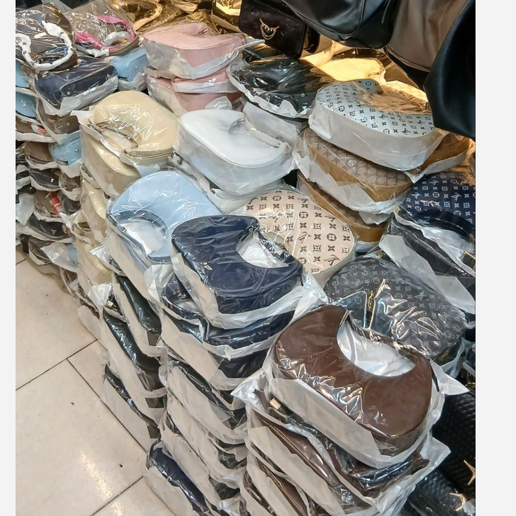 کیف پاسپورتی مدل قایقی میو میو پس کرایه