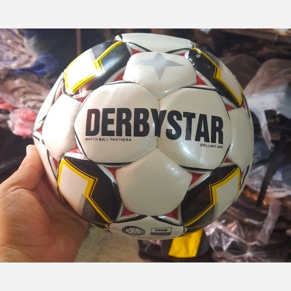 توپ فوتبال چمن دربی استار مدل پانزر DERBYSTAR Brillant APS