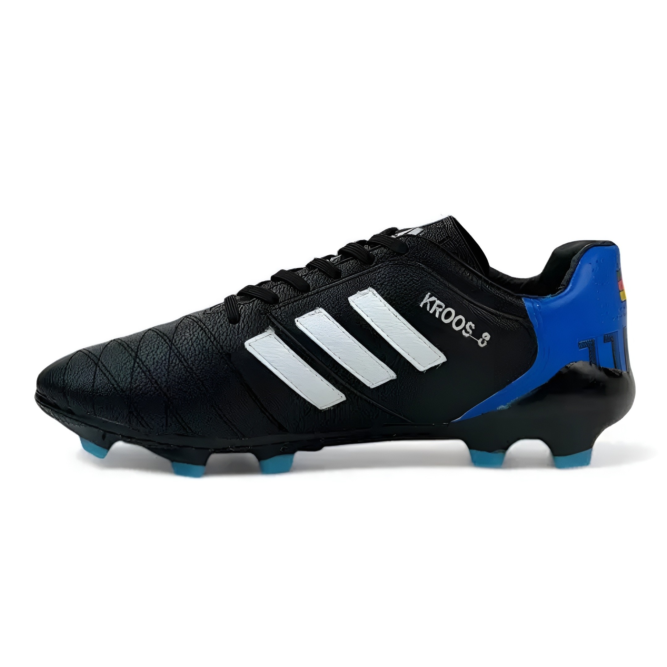 کفش استوک فوتبال اعلا مارک کروس سایز 40 تا 45 (ارسال رایگان و خرید قسطی)