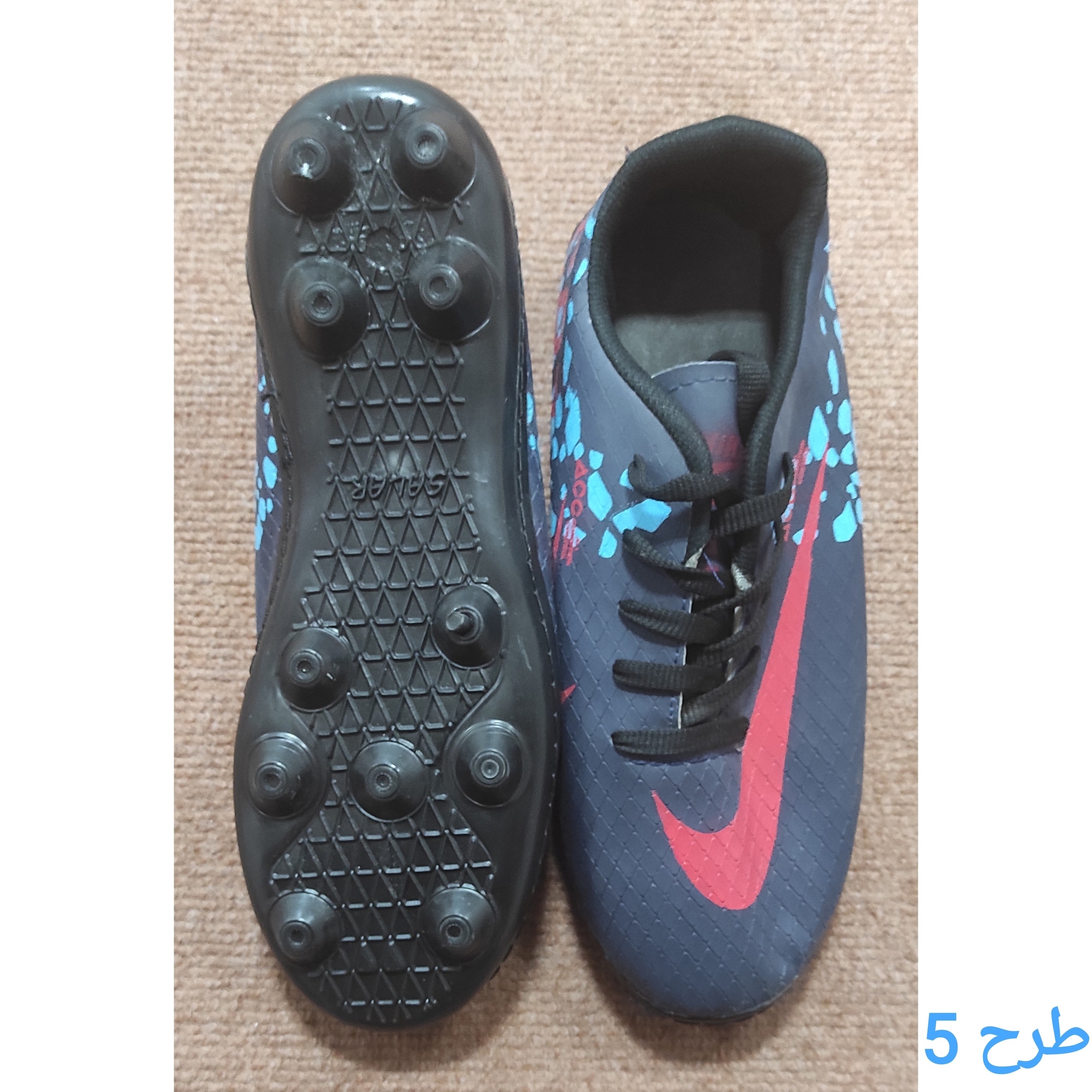 کفش استوک فوتبال اعلا مارک Nike سایز 44