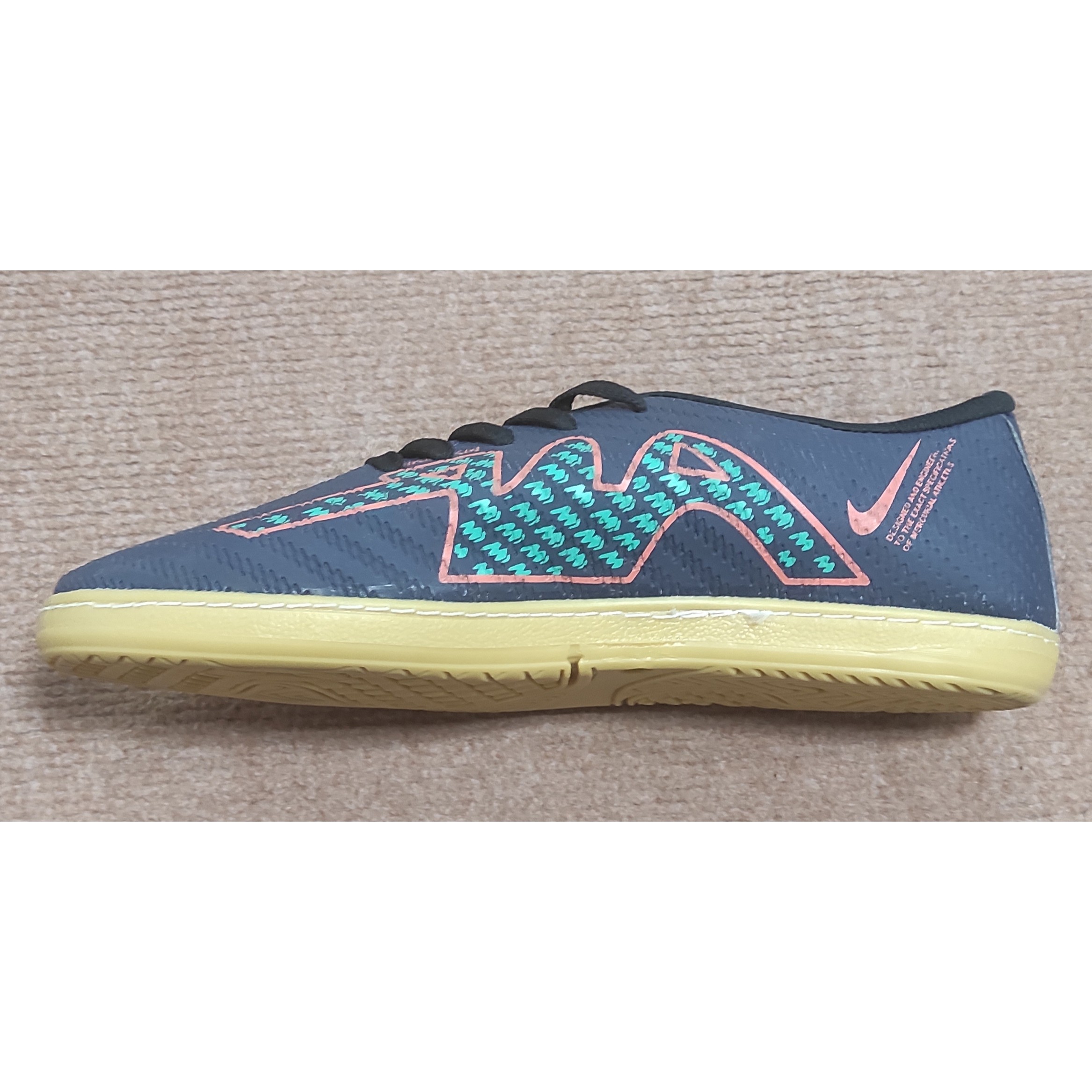کفش فوتسال سالنی اعلا مردانه دور دوخت مارک Nike سایز 44