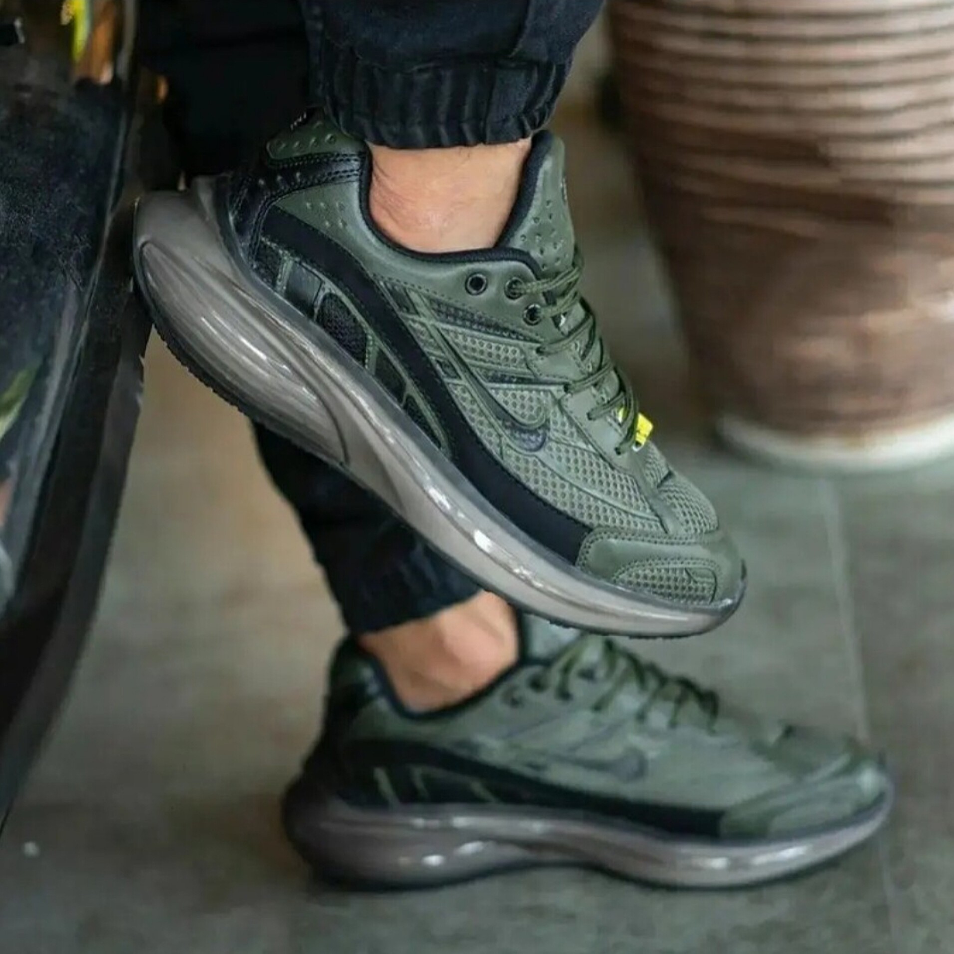 کفش مردانه Nike shox