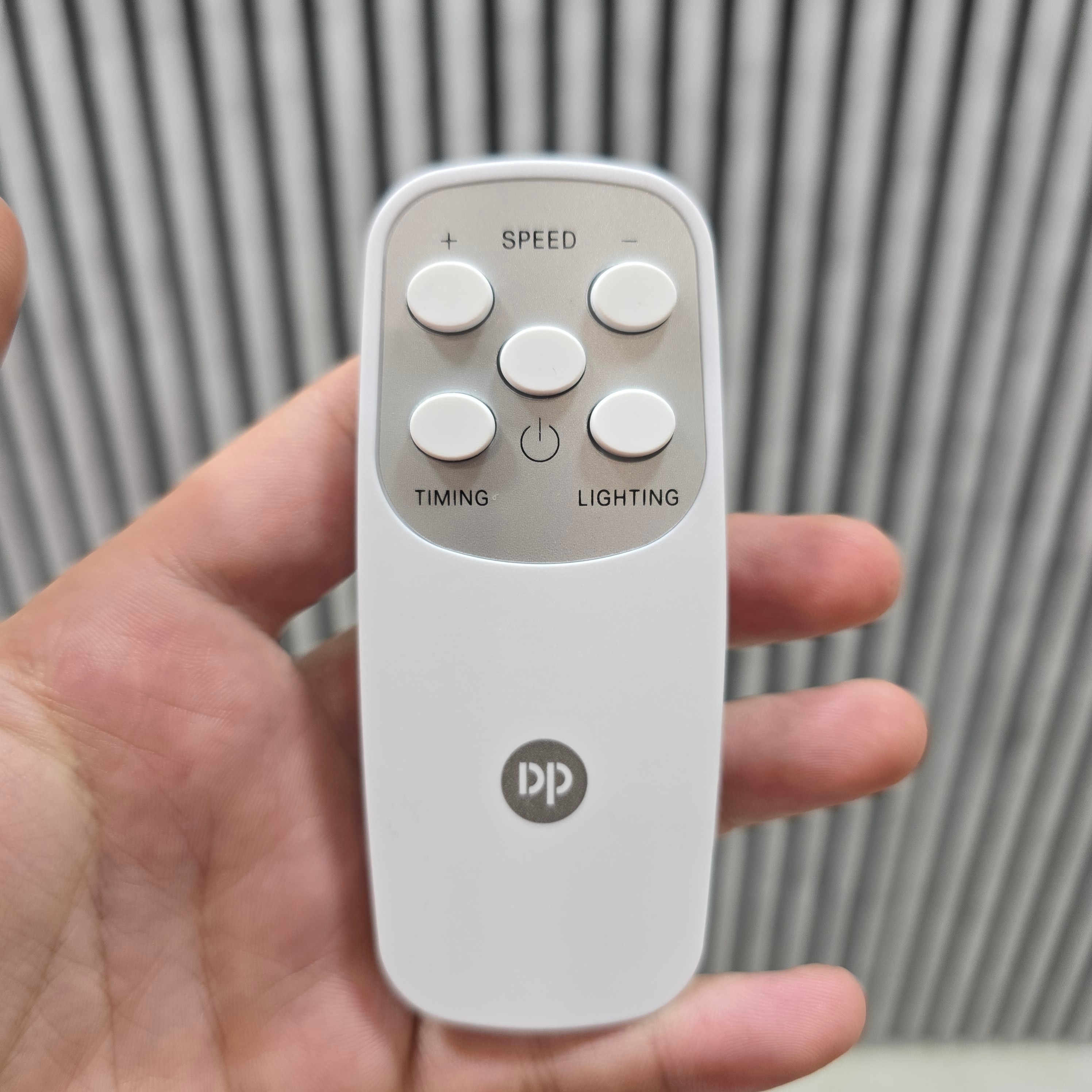 پنکه ایستاده برقی و شارژی دی پی مدل DP-F502 با ارسال رایگان