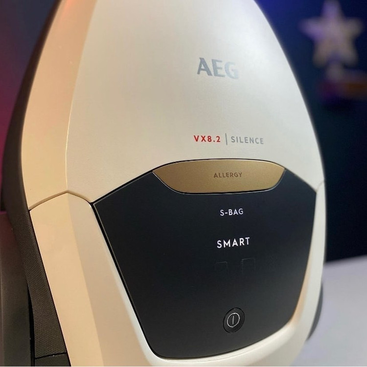 جاروبرقی 2200 وات آاگ آلمان مدل VX82-1-ALR اقساطی با ارسال رایگان