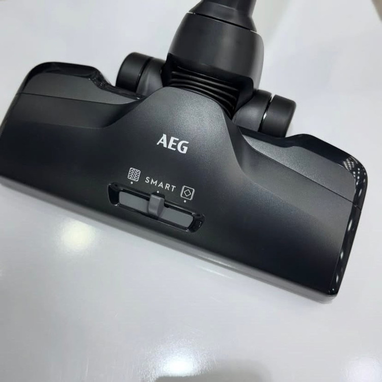 جاروبرقی آاگ مدل AEG VX82-1-OKO اقساطی با ارسال رایگان