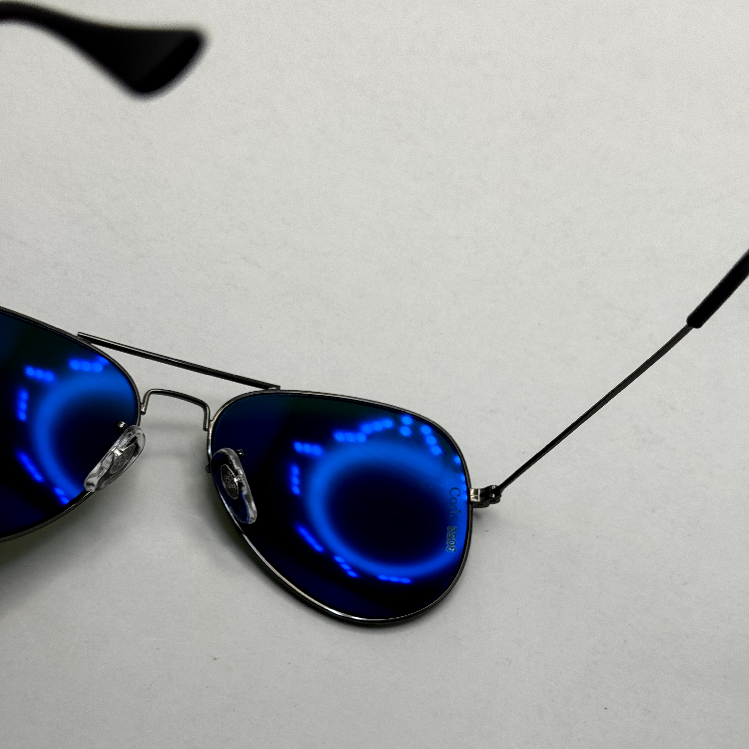 عینک ریبن خلبانی شیشه سنگ فریم نوک مدادی عدسی سبز آمریکایی آنتی رفلکس REYBAN AVIATOR RB 3025 با پک کامل (ارسال رایگان)