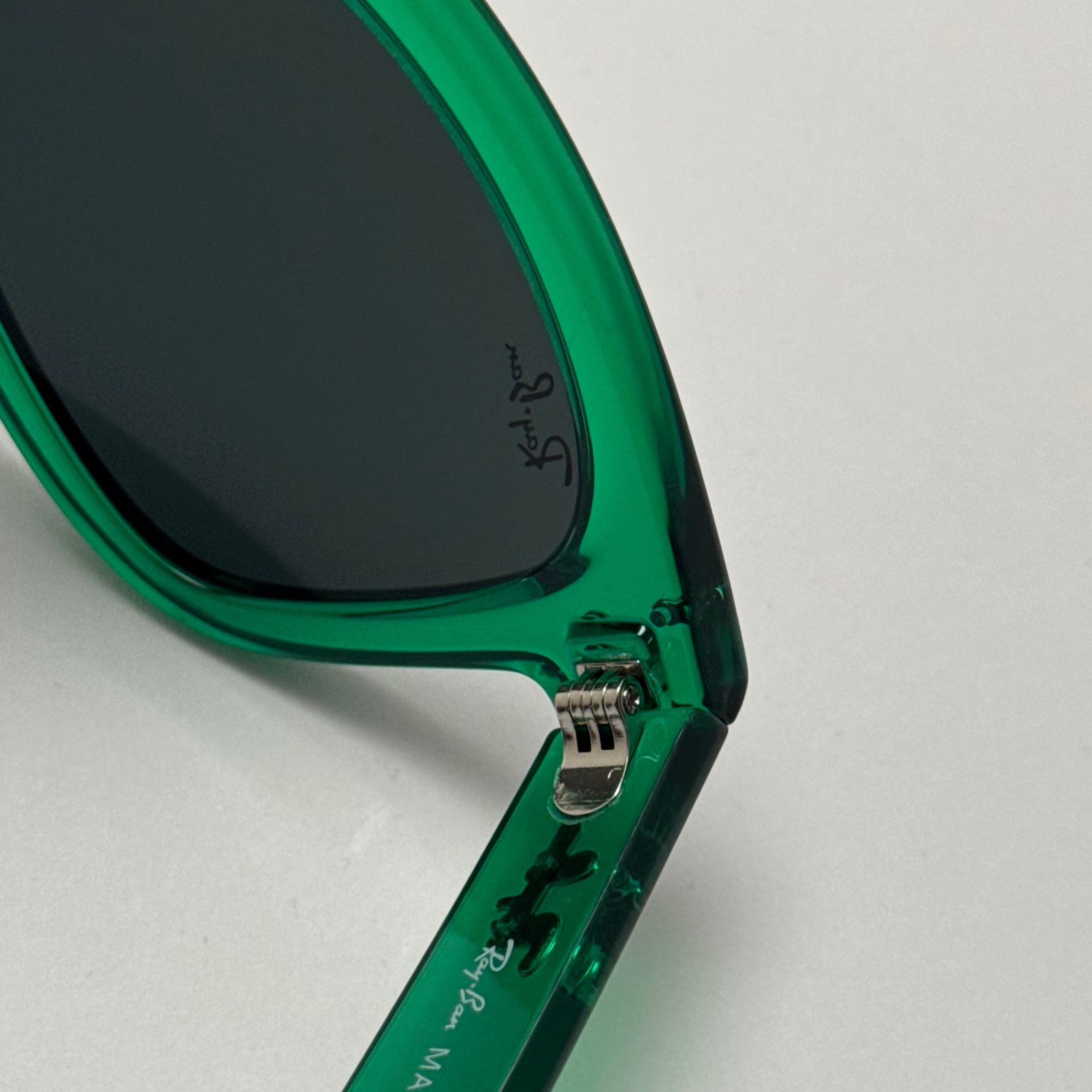 عینک آفتابی ریبن ویفرر شیشه سنگ سبز به همراه پک کامل ریبن Rayban WAYFARER RB 0502S (ارسال رایگان)