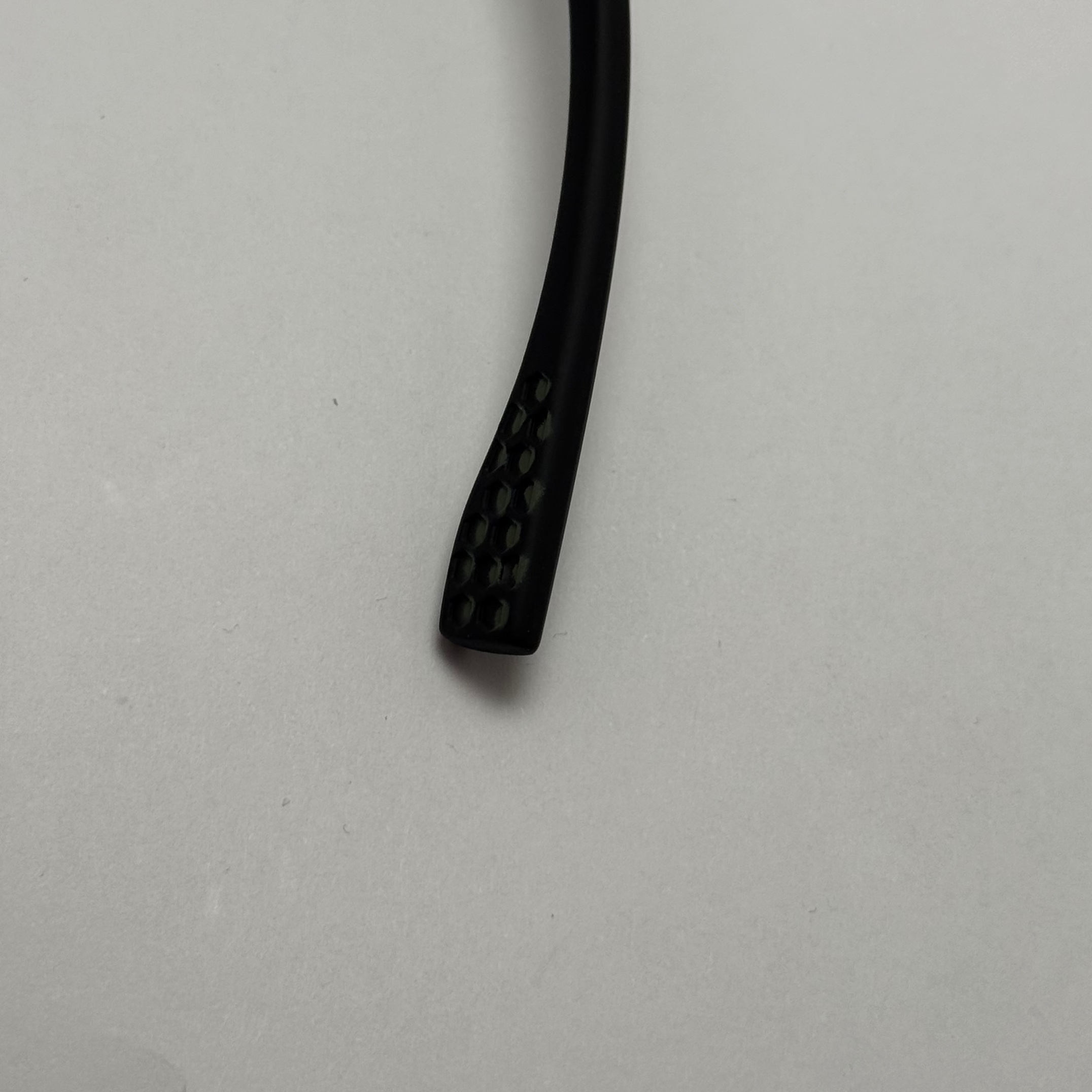 عینک آفتابی پلاریزه هوگو باس HUGO BOSS تمام مشکی کد 2205 - عینک رانندگی (ارسال رایگان)