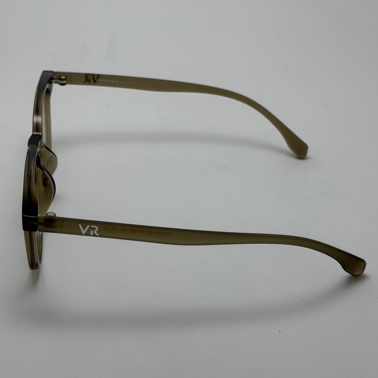 فریم عینک بلوکات طبی نشکن فوق ویکتوریا TR90 زیتونی به همراه کاور پارچه ای و دستمال - کیفیت مستر (ارسال رایگان)