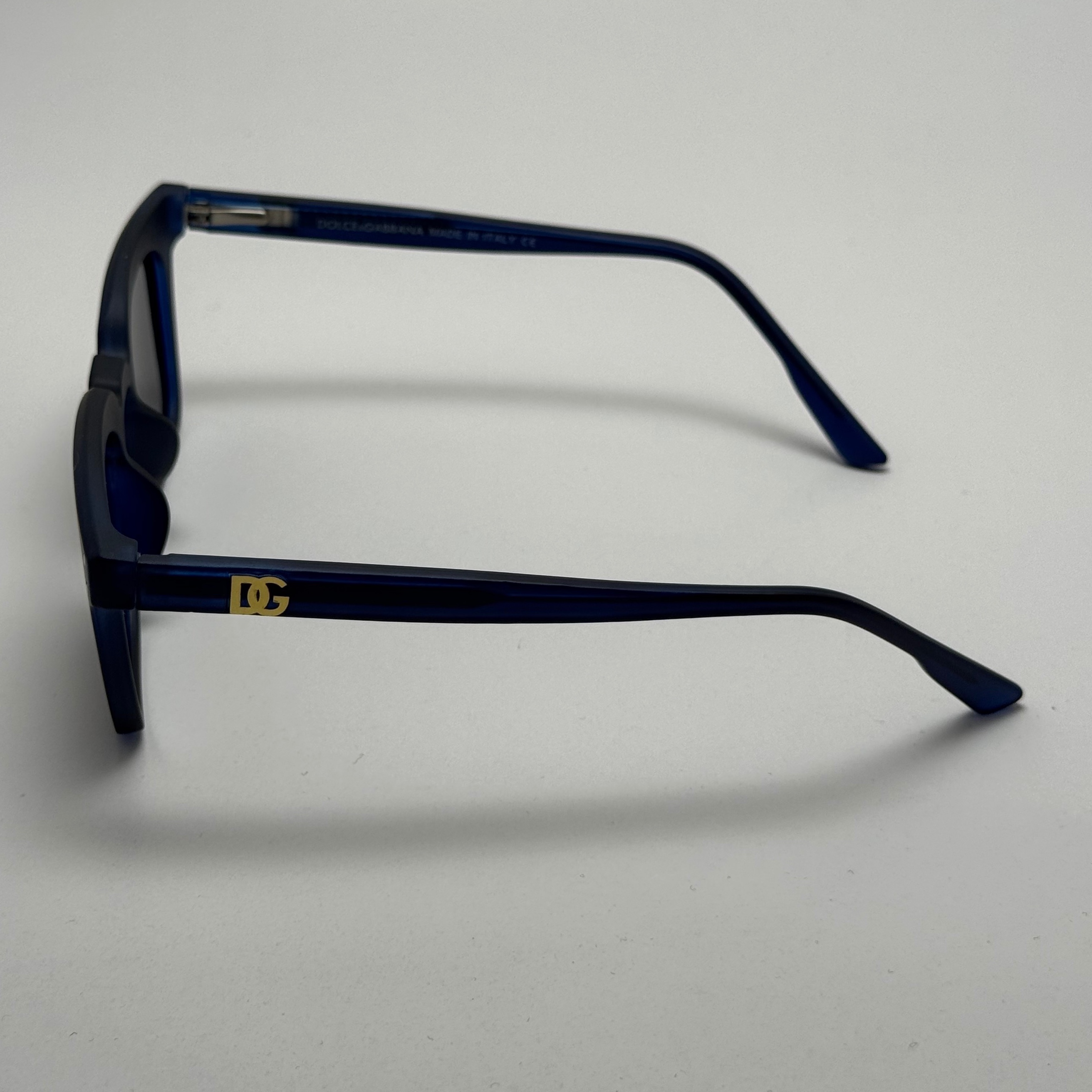 عینک آفتابی پلاریزه دولچه گابانا DOLCE GABBANA دسته سیم کشی شده لولا فنر آبی مات کد 7707 (ارسال رایگان)