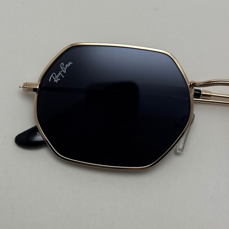 عینک آفتابی ریبن Ray-ban شش ضلعی مشکی طلایی سبک کد RB 3556