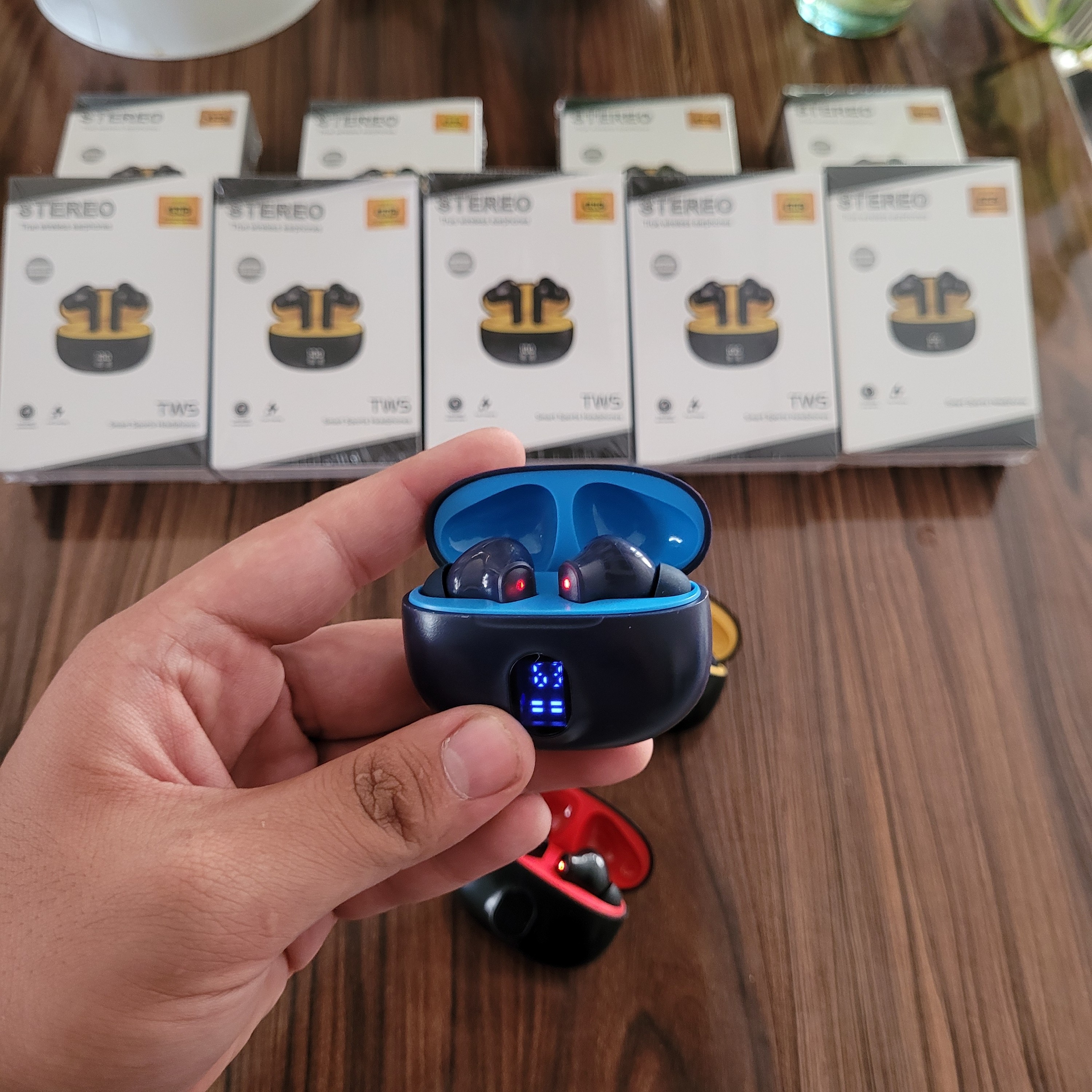 ایرپاد پرو STEREO ضدآب پاوربانک دار کیفیت درجه یک بلوتوث نسخه5/3 صحفه نمایش دار ایکس