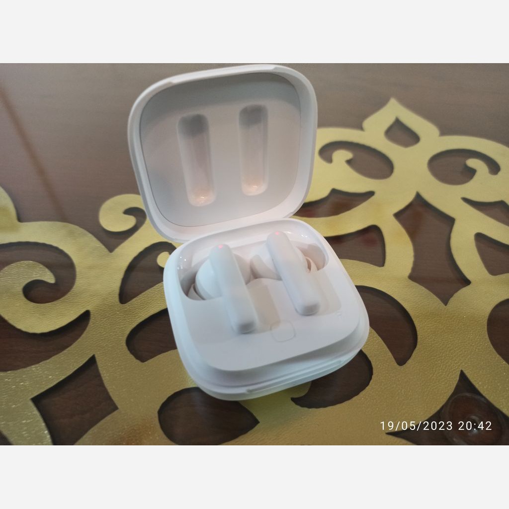 ایرپاد QCY T13 ANC / کیو سی وای / با قابلیت ANC/نویز کنسلینگ فعال/میکروفون ENC پیشرفته/دارای 4 میکروفون/عالی ایکس