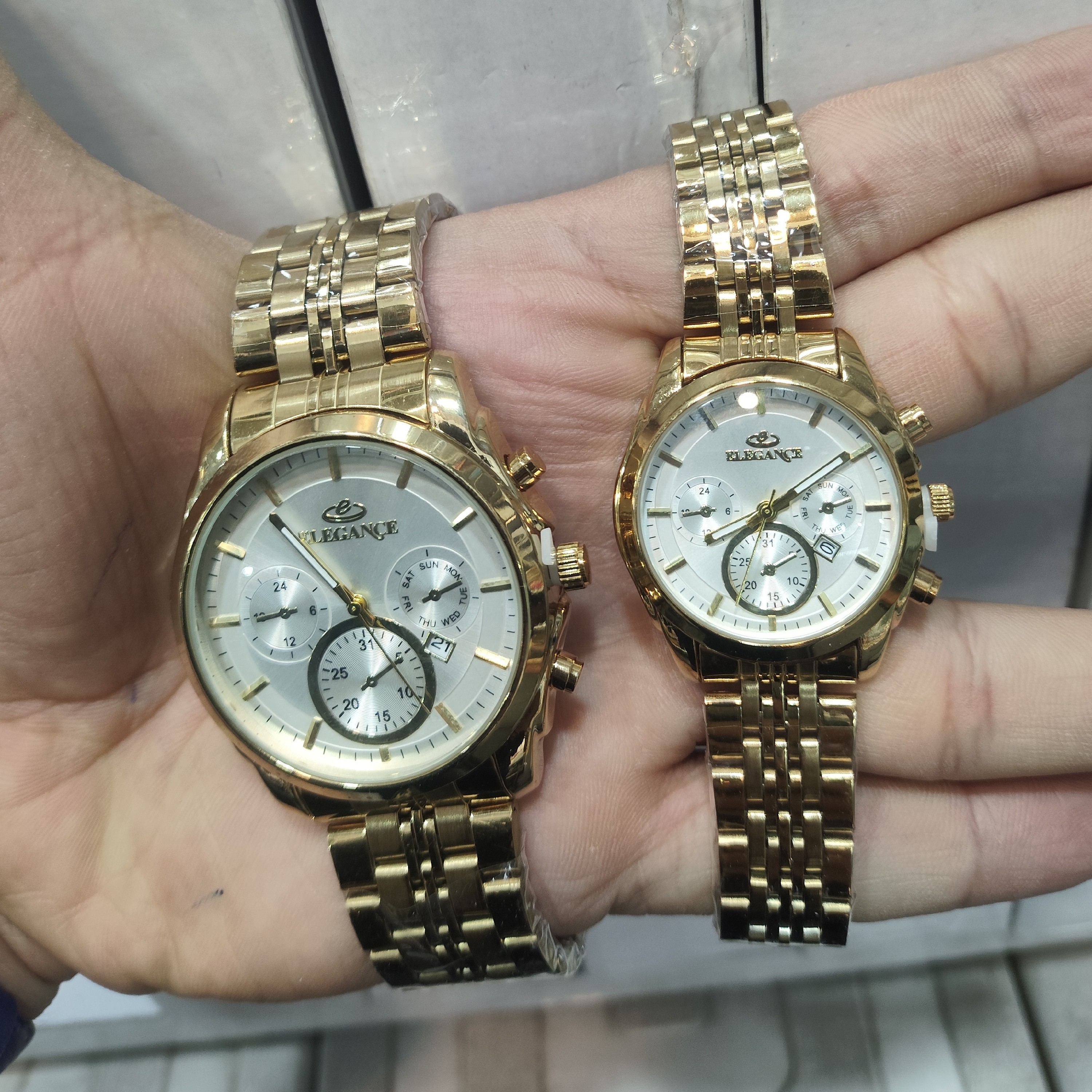 ساعت ست رنگ ثابت برند الگانس طرح سه موتور